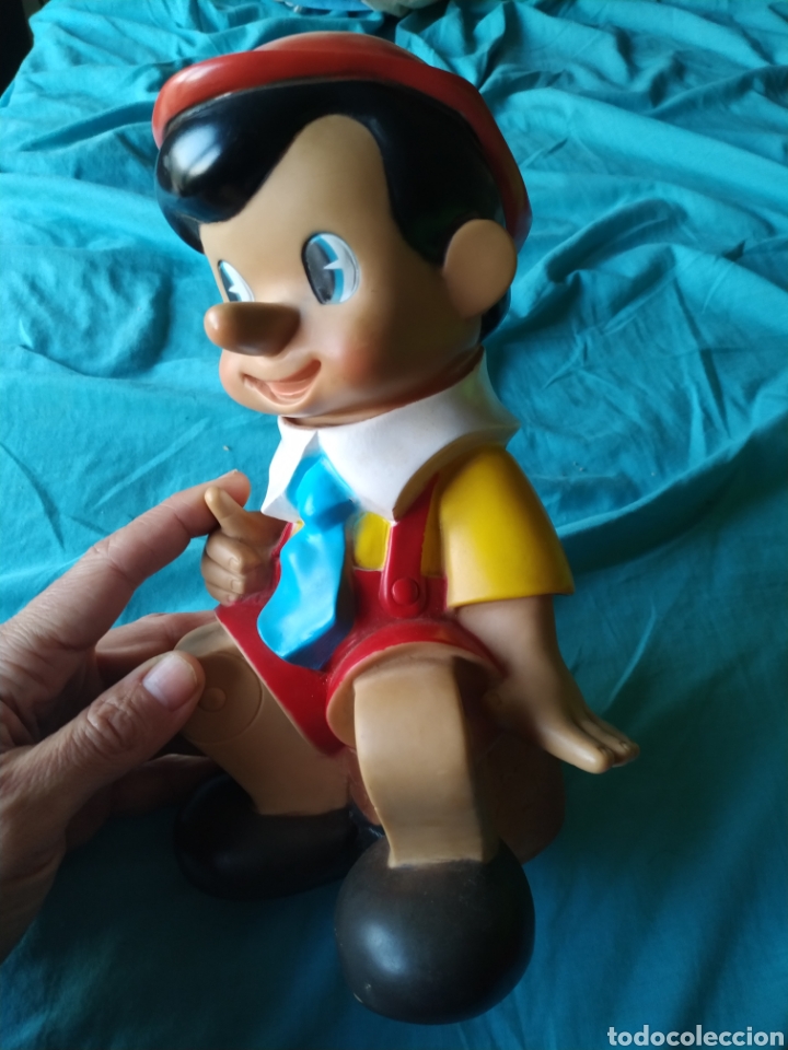 Mu&ntilde;ecas espa&ntilde;olas modernas: Mu&ntilde;eco de plastico de Pinocho. Con la funcion de hucha - Foto 2