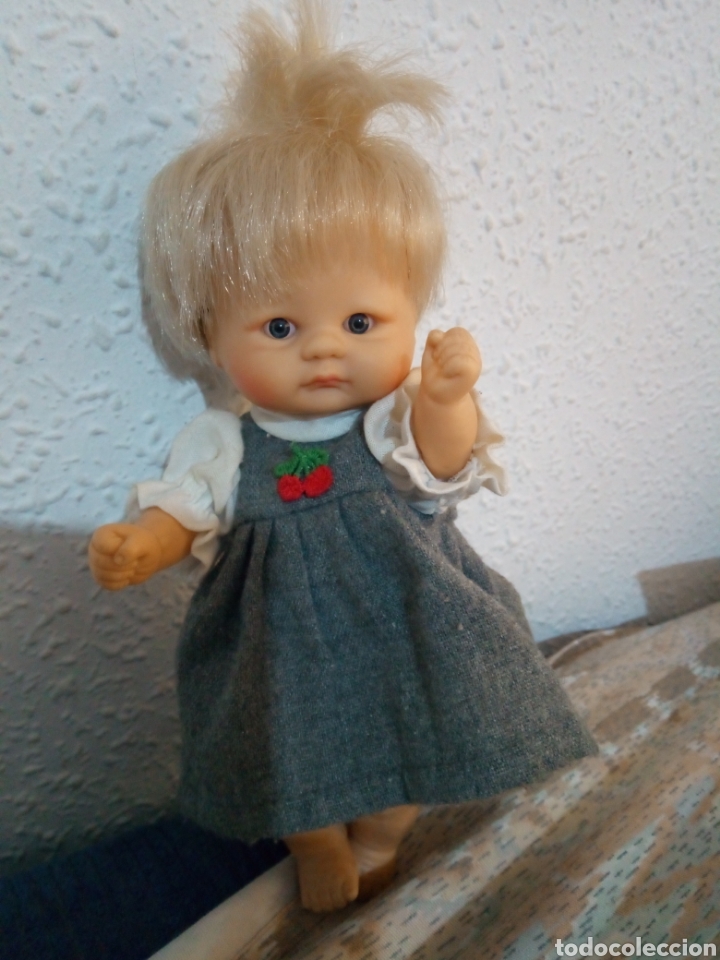 Mu&ntilde;ecas espa&ntilde;olas modernas: Mu&ntilde;eca de onil sin marca cerezas - Foto 1