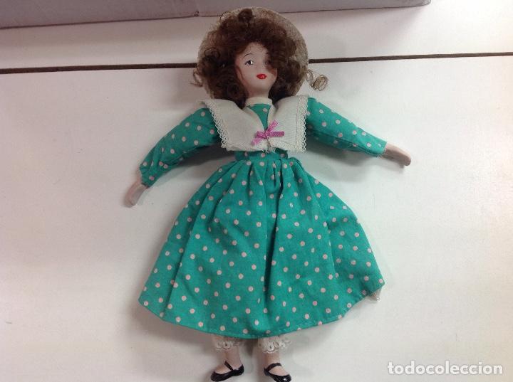 Mu&ntilde;ecas espa&ntilde;olas modernas: Mu&ntilde;eca porcelana 27 cm - Foto 1
