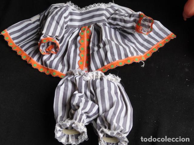 Mu&ntilde;ecas espa&ntilde;olas modernas: PEQUE&Ntilde;A MU&Ntilde;ECA DE PL&Aacute;STICO Y GOMA. - Foto 6