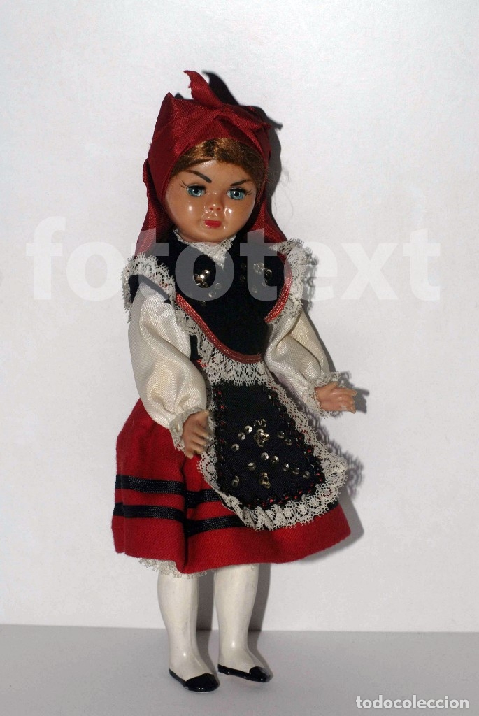 Mu&ntilde;ecas espa&ntilde;olas modernas: mu&ntilde;eca traje tradicional - Foto 1