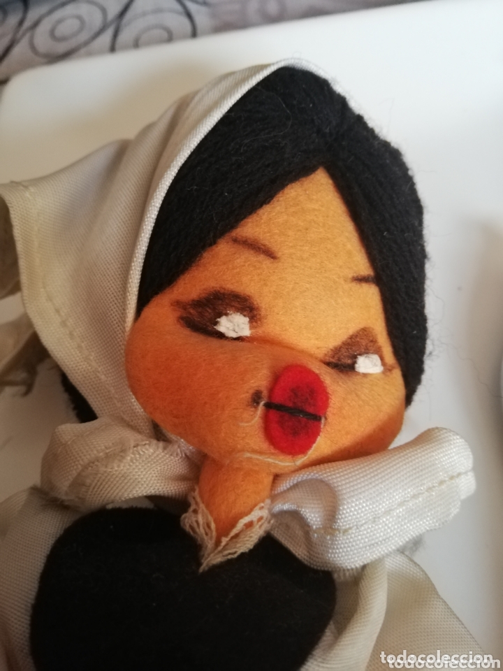 Mu&ntilde;ecas espa&ntilde;olas modernas: Mu&ntilde;eca de fieltro vestido regional - Foto 4
