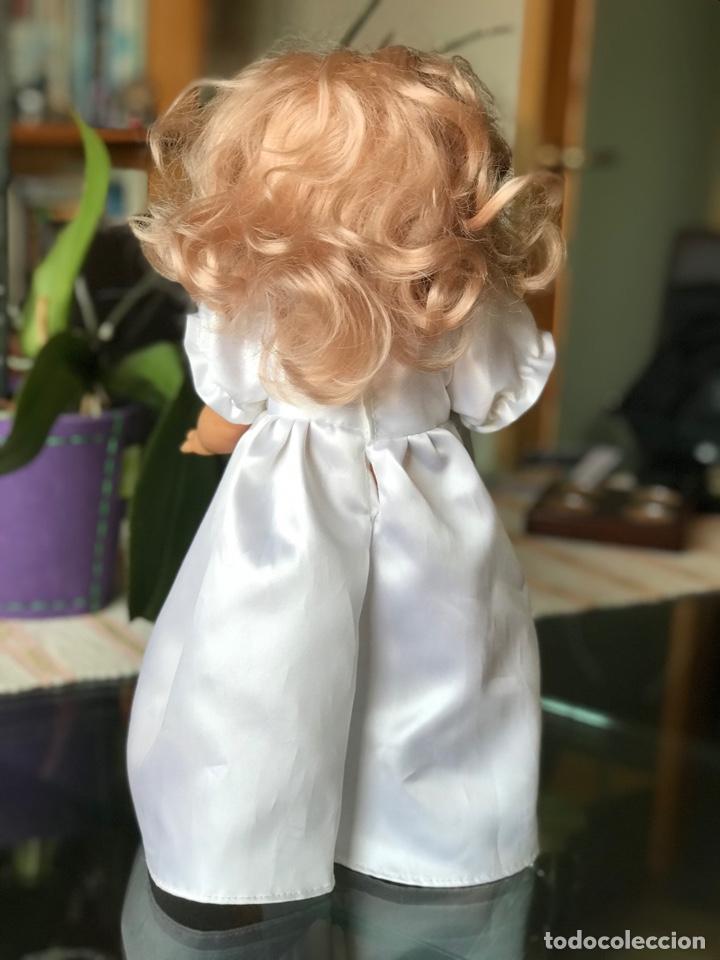 Mu&ntilde;ecas espa&ntilde;olas modernas: Mu&ntilde;eca comuni&oacute;n COMAR - Foto 2
