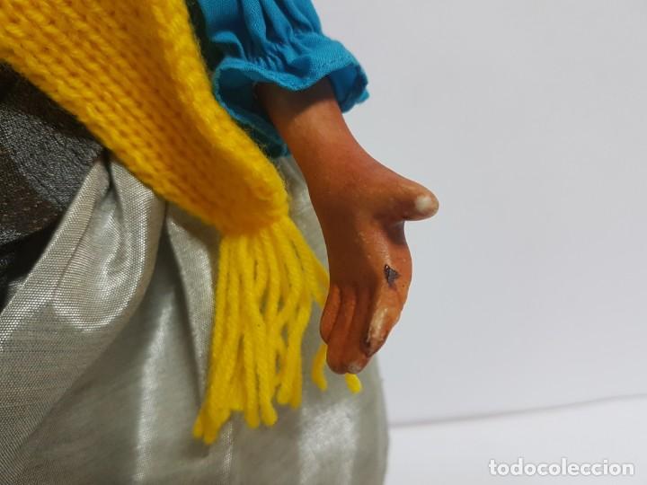Mu&ntilde;ecas espa&ntilde;olas modernas: BRUJA CON ESCOBA, DE CERAMICA - 33 CMS. - Foto 3