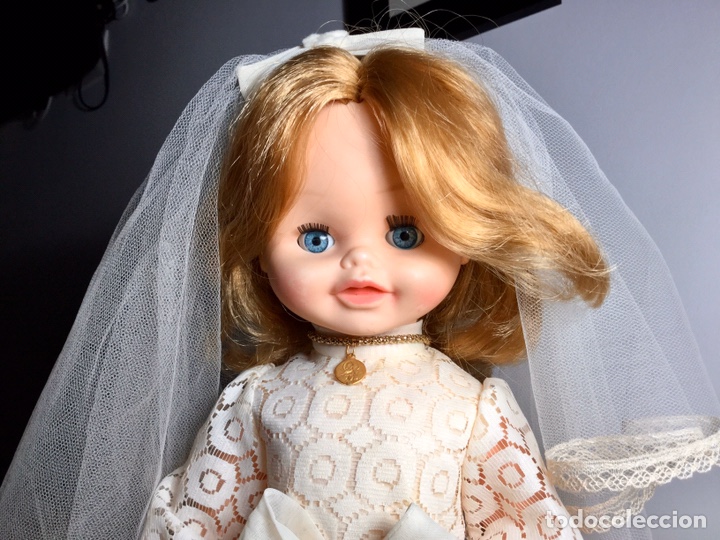 Mu&ntilde;ecas espa&ntilde;olas modernas: Mu&ntilde;eca Comuni&oacute;n a&ntilde;os 70 - Foto 1