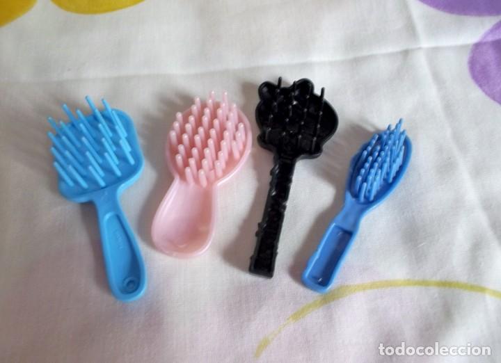 Mu&ntilde;ecas espa&ntilde;olas modernas: LOTE DE PEINES MU&Ntilde;ECAS - Foto 2