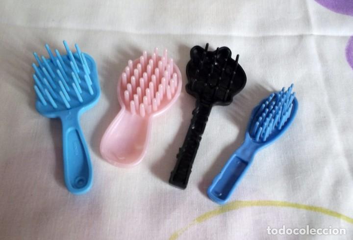 Mu&ntilde;ecas espa&ntilde;olas modernas: LOTE DE PEINES MU&Ntilde;ECAS - Foto 4