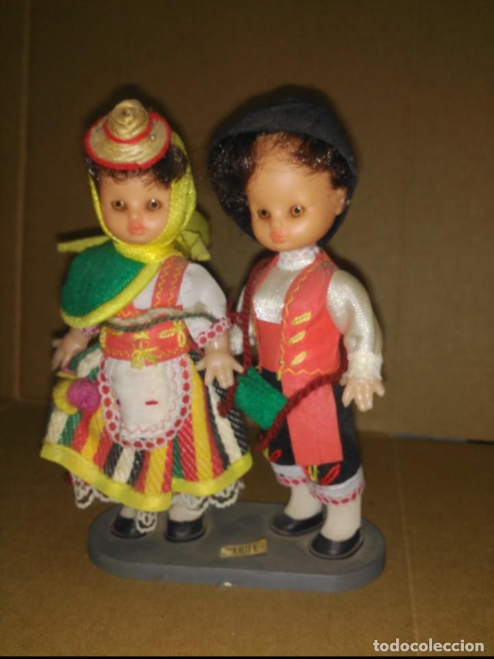 Mu&ntilde;ecas espa&ntilde;olas modernas: Pareja de mu&ntilde;ecos Canarios 19 cm. - Foto 1