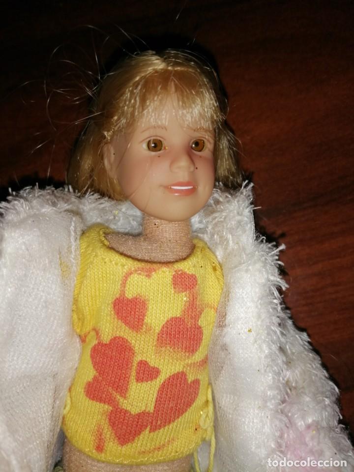 Mu&ntilde;ecas espa&ntilde;olas modernas: Mu&ntilde;eca con cuerpo de fieltro - Foto 3