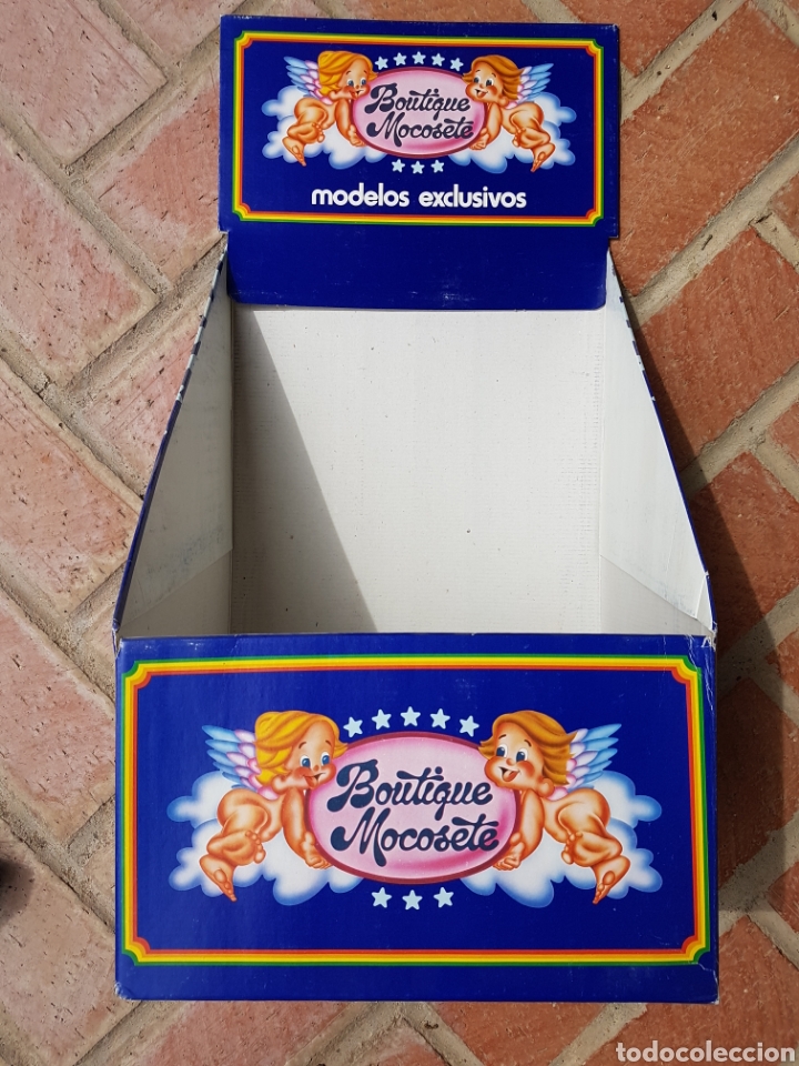 Mu&ntilde;ecas espa&ntilde;olas modernas: Expositor carton complementos mocosete Toyse - Foto 1