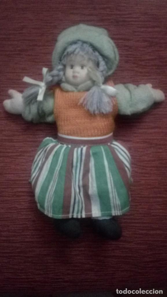 Mu&ntilde;ecas espa&ntilde;olas modernas: Mu&ntilde;eca de cer&aacute;mica y trapo - Foto 1