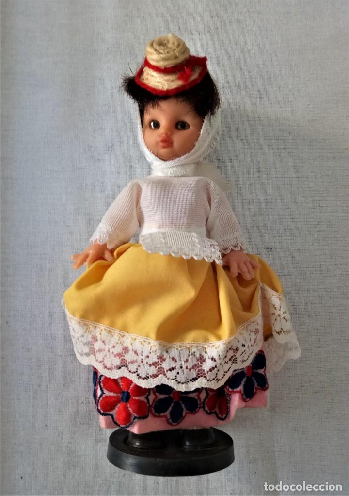 Mu&ntilde;ecas espa&ntilde;olas modernas: Mu&ntilde;ecas Regionales - Foto 1