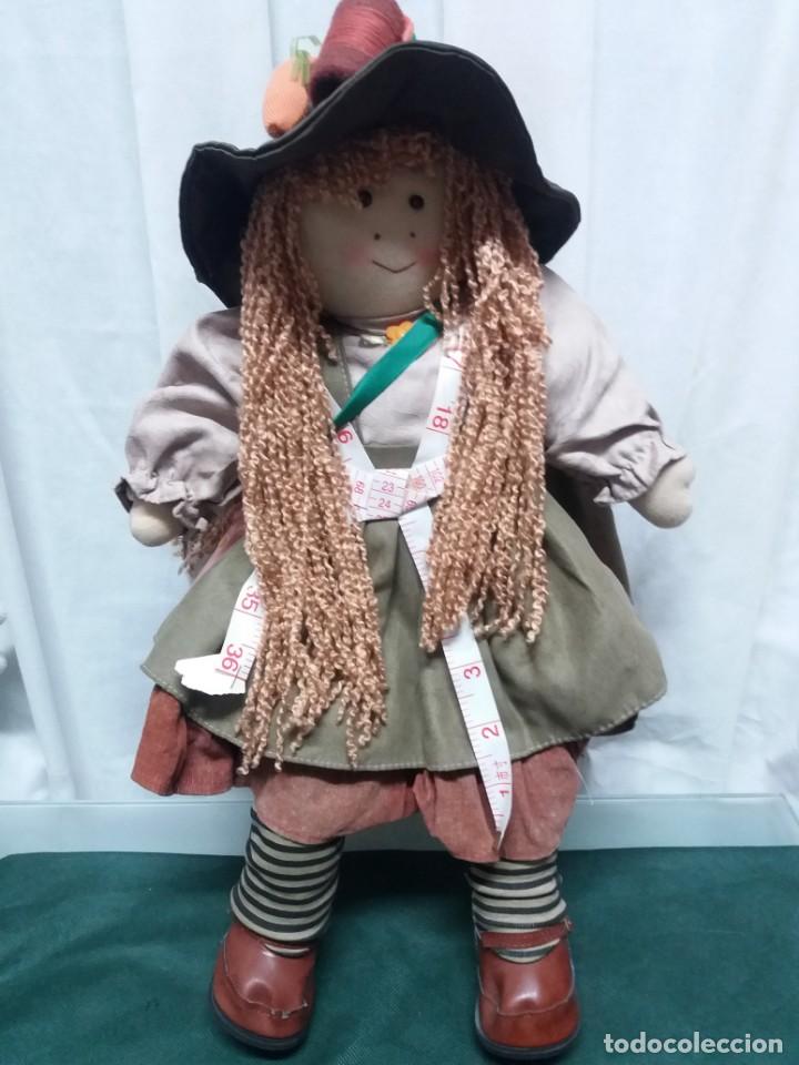 Mu&ntilde;ecas espa&ntilde;olas modernas: MU&Ntilde;ECA TRAPO COSTURERA 56 CM - Foto 1