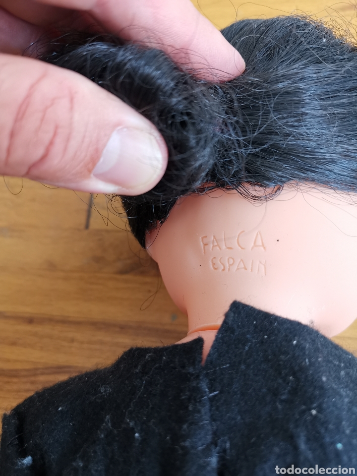 Mu&ntilde;ecas espa&ntilde;olas modernas: Mu&ntilde;eca regional con la marca Falca Spain. En el cuello - Foto 6