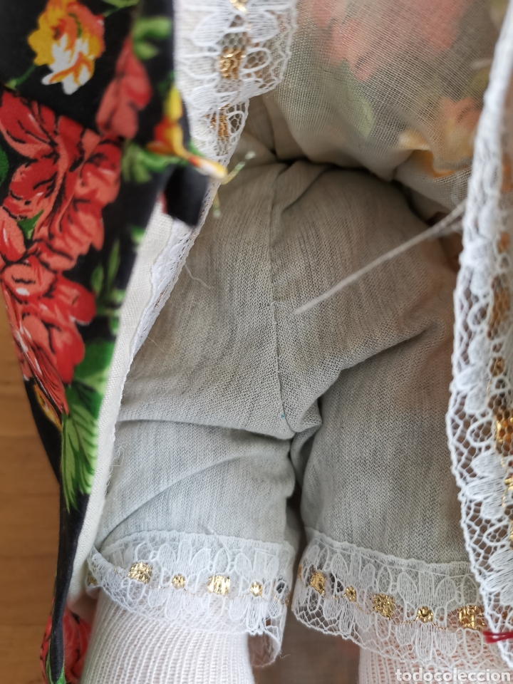Mu&ntilde;ecas espa&ntilde;olas modernas: Mu&ntilde;eca regional con la marca Falca Spain. En el cuello - Foto 7