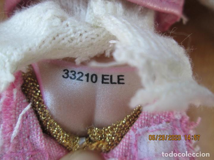 Mu&ntilde;ecas espa&ntilde;olas modernas: MU&Ntilde;ECA BRATZ - MGA - 2009 - MARCA EN ESPALDA - MIDE 25 CM. - Foto 4