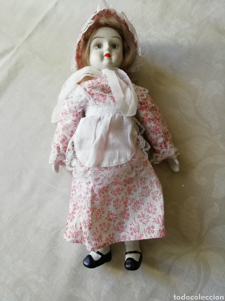 Mu&ntilde;ecas espa&ntilde;olas modernas: Mu&ntilde;eca de porcelana - Foto 1