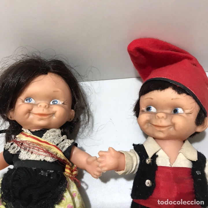 Mu&ntilde;ecas espa&ntilde;olas modernas: Pareja de mu&ntilde;ecos regionales Rapaci&ntilde;a - Foto 2