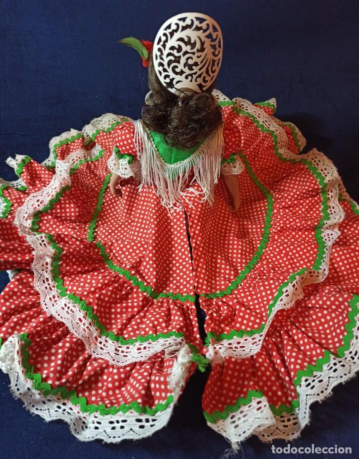 Mu&ntilde;ecas espa&ntilde;olas modernas: Mu&ntilde;eca de Porcelana de Marin gitana de 40 cm - Foto 5