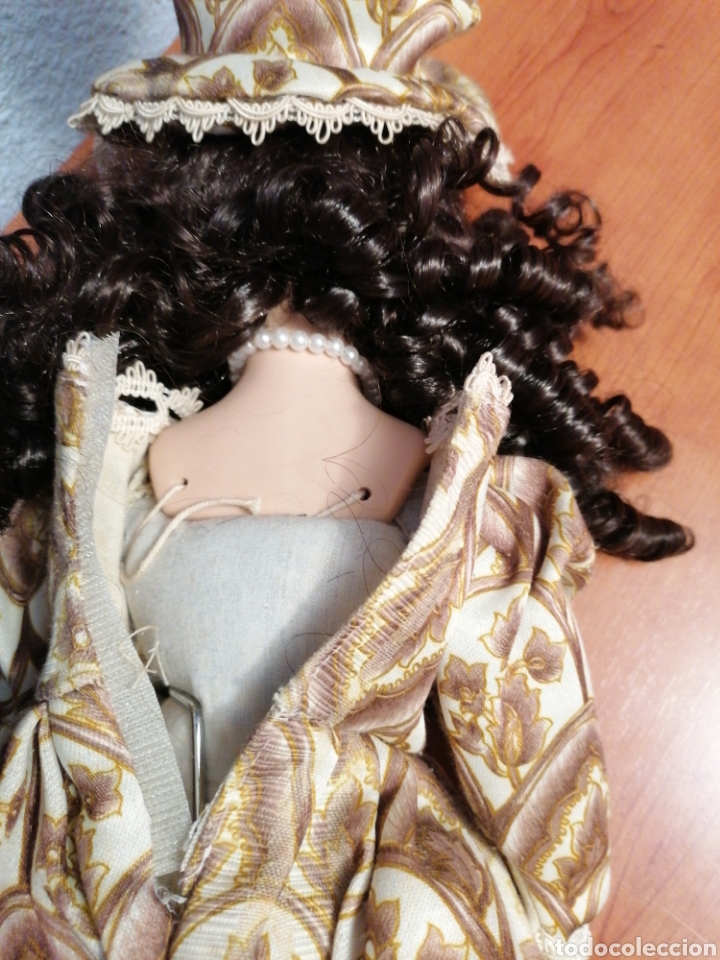 Mu&ntilde;ecas espa&ntilde;olas modernas: Mu&ntilde;eca de &eacute;poca en peana - Foto 4