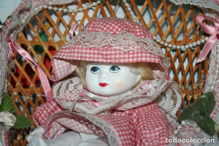 Mu&ntilde;ecas espa&ntilde;olas modernas: sillon y mu&ntilde;eca de porcelana - Foto 2