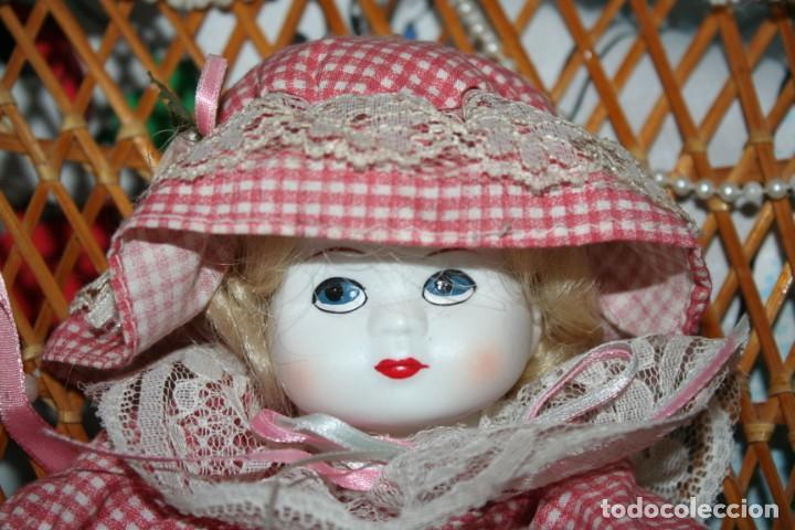 Mu&ntilde;ecas espa&ntilde;olas modernas: sillon y mu&ntilde;eca de porcelana - Foto 6