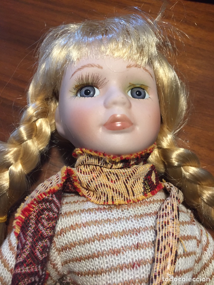 Mu&ntilde;ecas Espa&ntilde;olas Modernas: Mu&ntilde;eca de porcelana