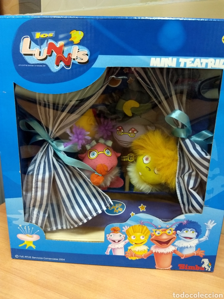 Mu&ntilde;ecas Espa&ntilde;olas Modernas: M69 Mini teatrillo teatro de los lunis lunnis. 2004