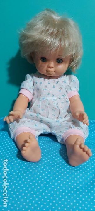 Mu&ntilde;ecas espa&ntilde;olas modernas: Mu&ntilde;eca marca b.b con chiflon mide aproximadamente 45 cms - Foto 3