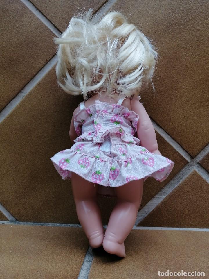 Mu&ntilde;ecas espa&ntilde;olas modernas: MU&Ntilde;ECA CON OREJERAS AZULES - Foto 5