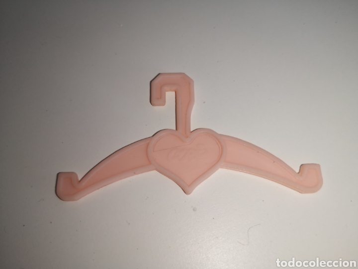 Mu&ntilde;ecas espa&ntilde;olas modernas: Percha de la mu&ntilde;eca Core - Foto 1
