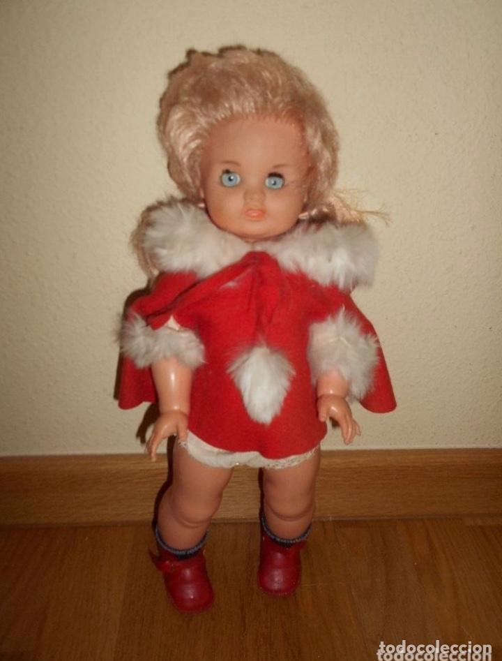 Poup&eacute;es Espagnoles Modernes: MU&Ntilde;ECA PLASTICO OJOS MARGARITA CON LLORON A&Ntilde;OS 60 70 CON ROPA ORIGINAL