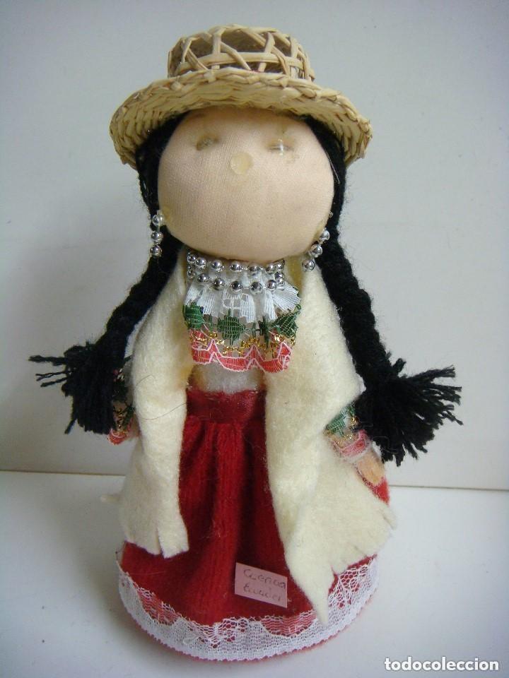 Mu&ntilde;ecas espa&ntilde;olas modernas: MU&Ntilde;ECA CON EL TRAJE TIPICO DE ECUADOR DE TRAPO - Foto 1