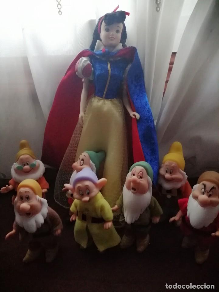 Mu&ntilde;ecas espa&ntilde;olas modernas: Blancanieves y los siete enanitos de Disney - Foto 1