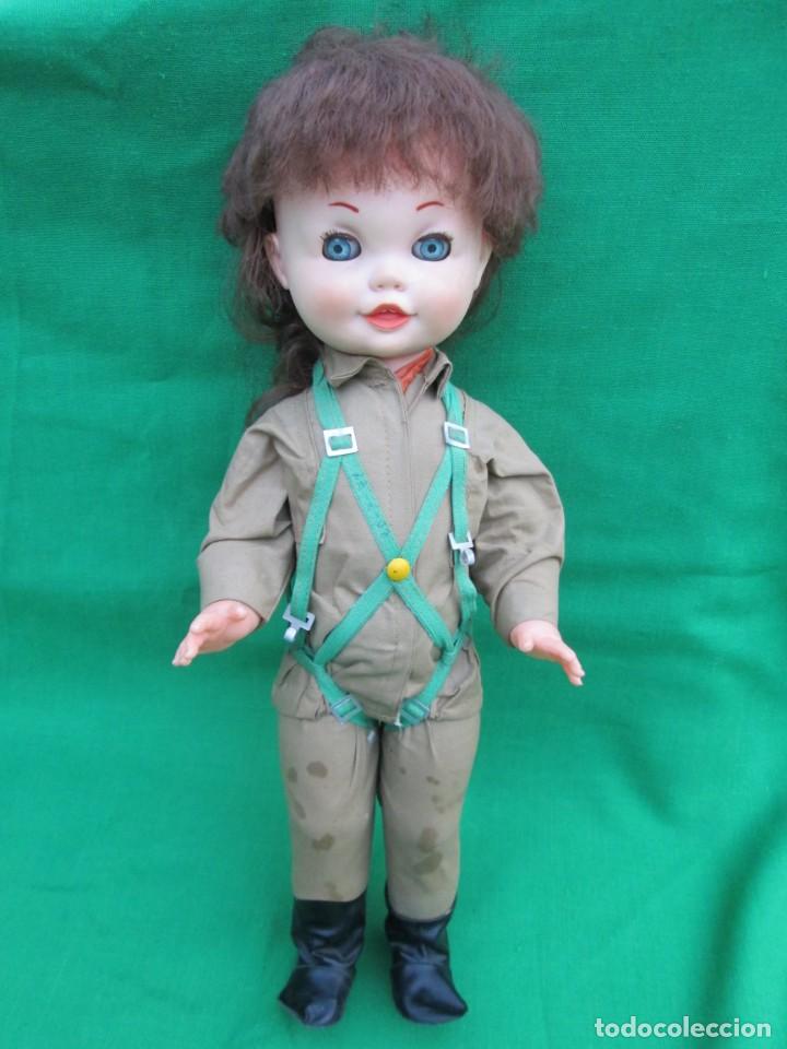 Mu&ntilde;ecas espa&ntilde;olas modernas: Mu&ntilde;eca paracaidista Berna - Foto 1