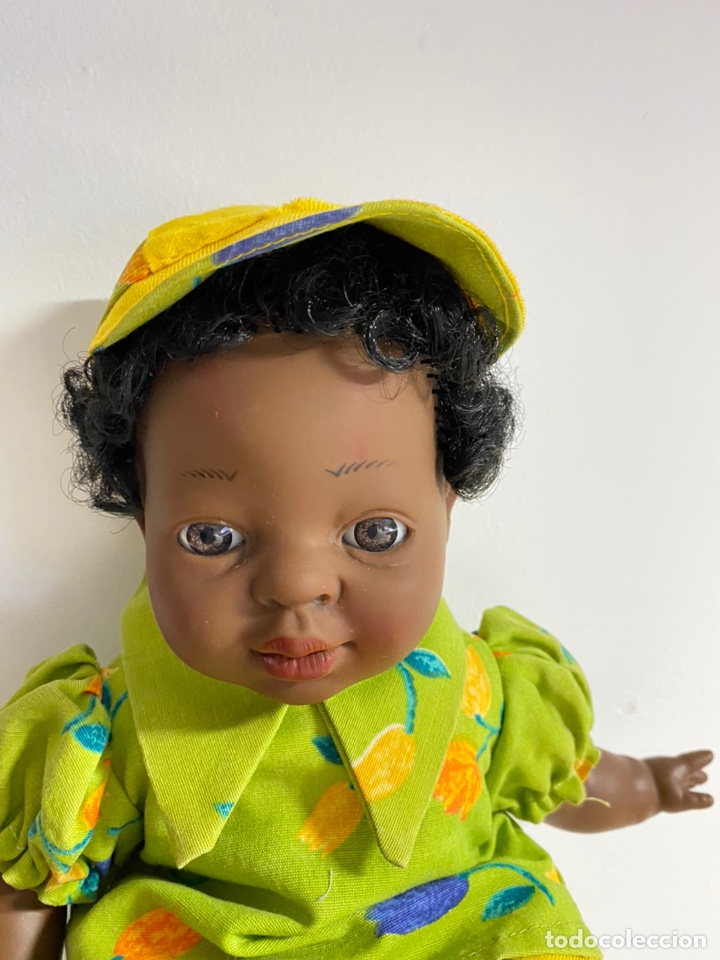 Mu&ntilde;ecas espa&ntilde;olas modernas: mu&ntilde;eca negrita Berna. ropa original - Foto 5