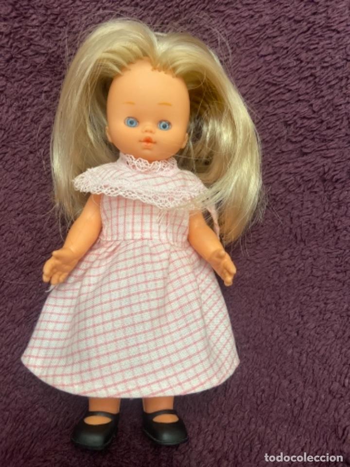 Moderne spanische Puppen: Mu&ntilde;eca alina de b.b