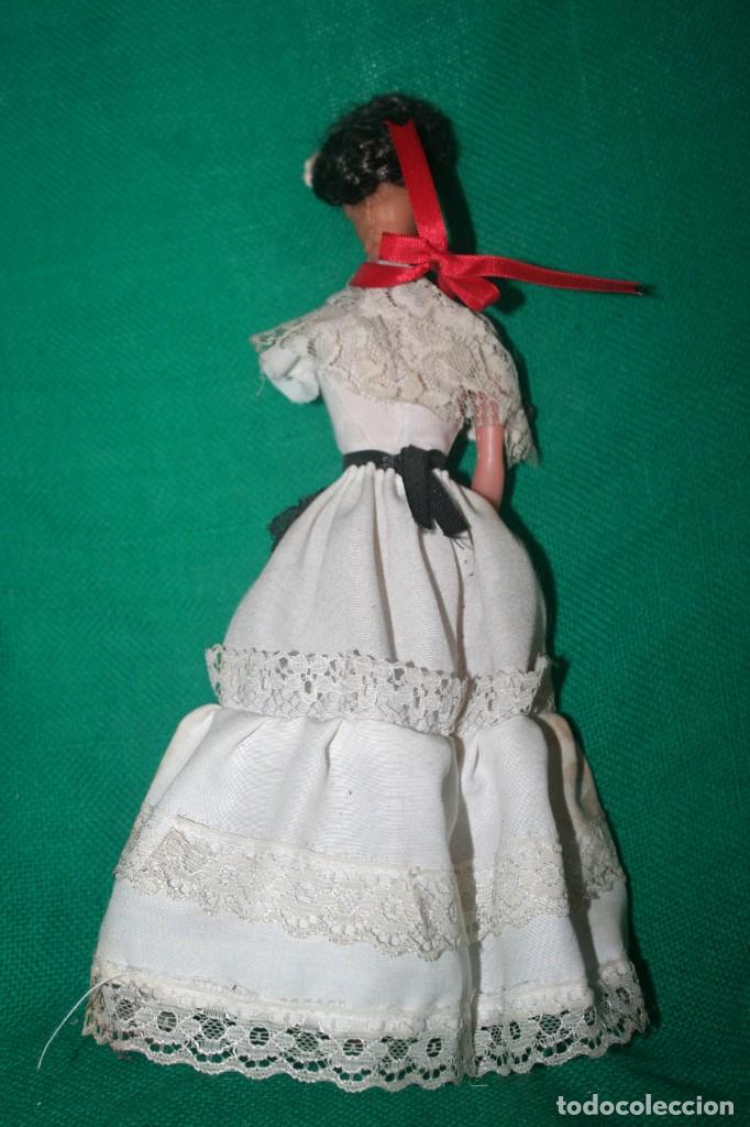 Mu&ntilde;ecas espa&ntilde;olas modernas: antigua mu&ntilde;eca tipo barbie - Foto 2