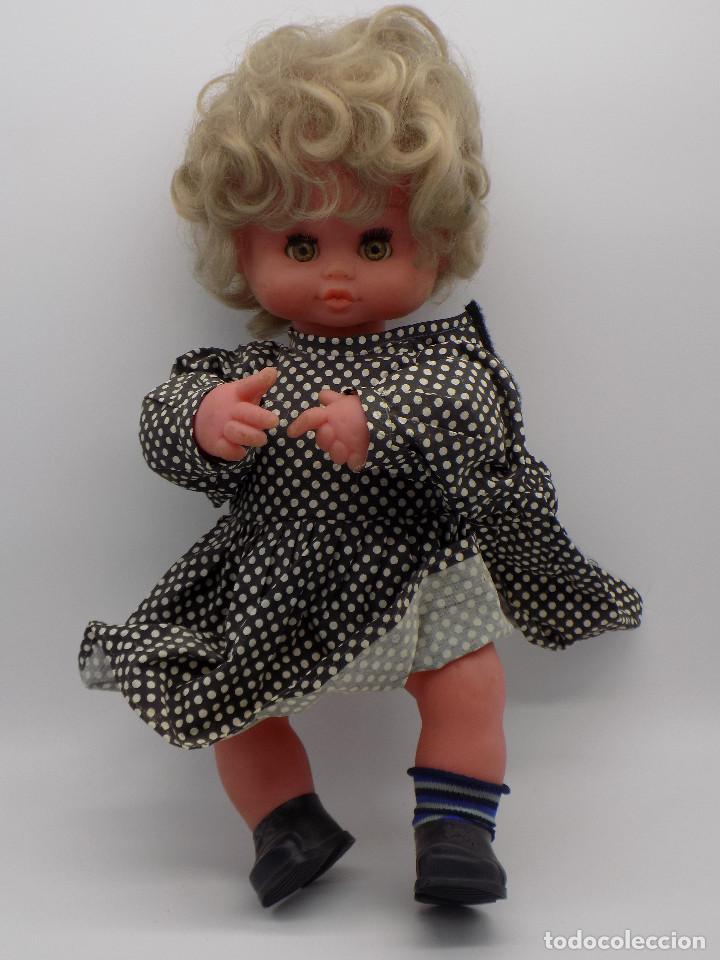 Mu&ntilde;ecas espa&ntilde;olas modernas: MU&Ntilde;ECA A CUERDA- NO FUNCIONA EL MECANISMO - Foto 2