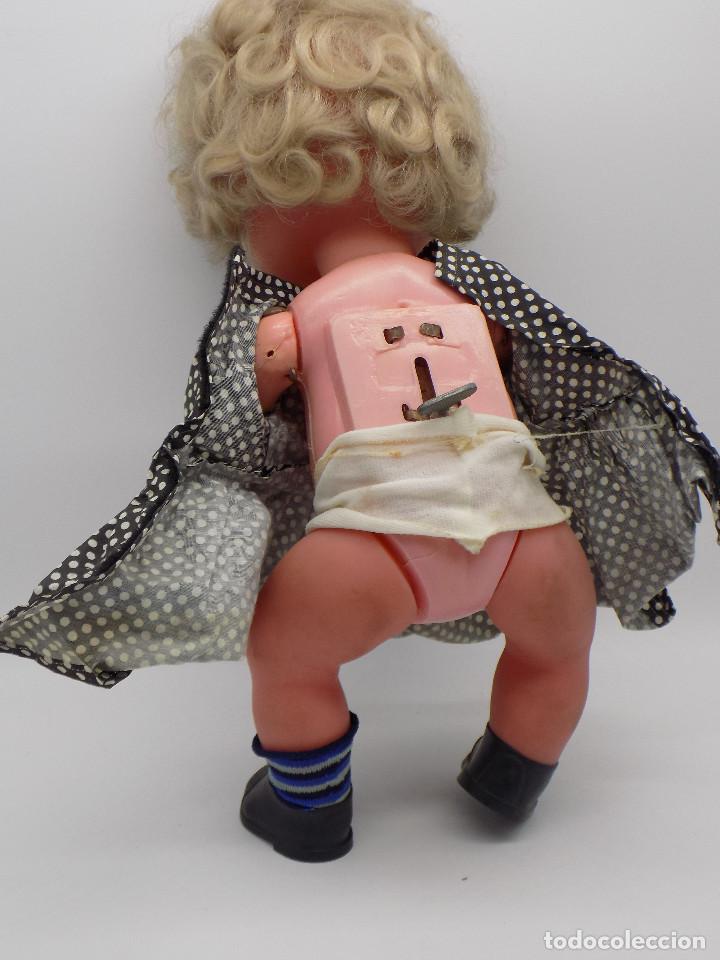 Mu&ntilde;ecas espa&ntilde;olas modernas: MU&Ntilde;ECA A CUERDA- NO FUNCIONA EL MECANISMO - Foto 3
