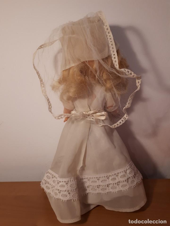 Mu&ntilde;ecas espa&ntilde;olas modernas: MU&Ntilde;ECA DE COMUNI&Oacute;N ORIGINAL A&Ntilde;OS 70 - Foto 2