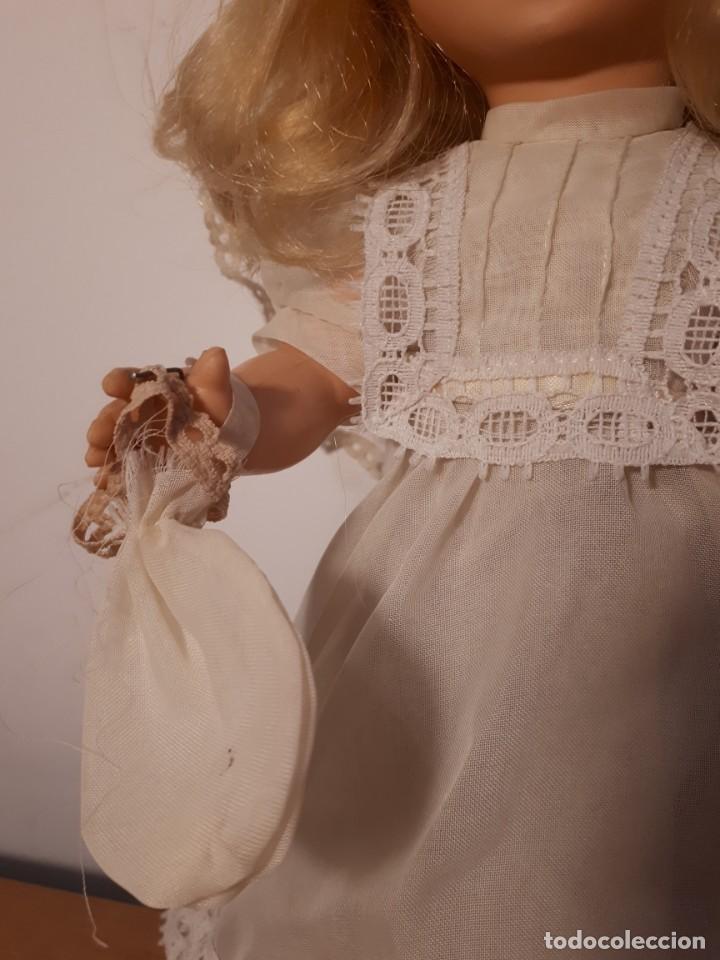 Mu&ntilde;ecas espa&ntilde;olas modernas: MU&Ntilde;ECA DE COMUNI&Oacute;N ORIGINAL A&Ntilde;OS 70 - Foto 3