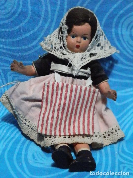 Mu&ntilde;ecas espa&ntilde;olas modernas: MU&Ntilde;ECA REGIONAL MALLORQUINA VINILO - Foto 2