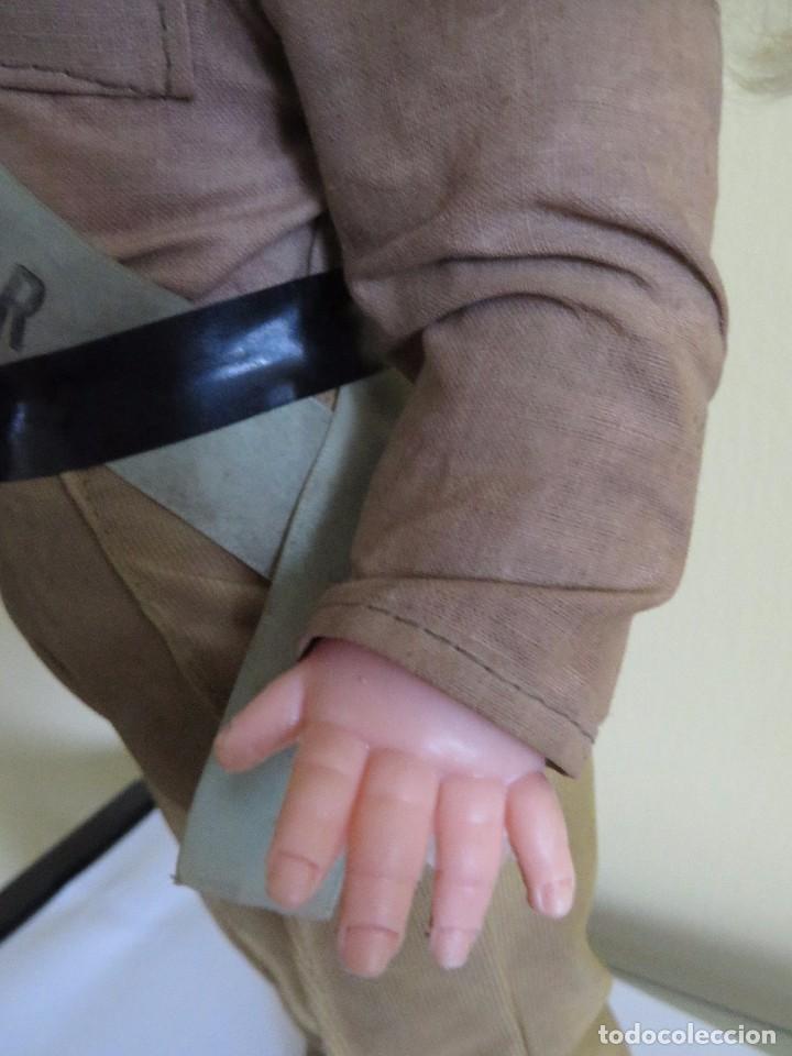 Mu&ntilde;ecas espa&ntilde;olas modernas: Mu&ntilde;eca militar rubia con su ropa original - Foto 3