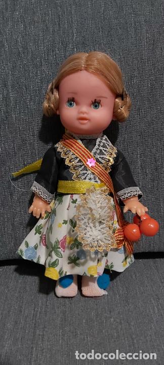 Mu&ntilde;ecas espa&ntilde;olas modernas: Mu&ntilde;eca fallera sin marca - Foto 1