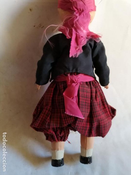 Mu&ntilde;ecas espa&ntilde;olas modernas: Mu&ntilde;eco en traje regional espa&ntilde;ol - Foto 5