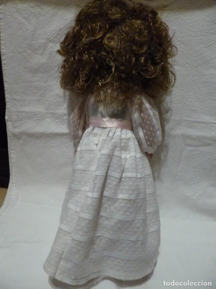 Mu&ntilde;ecas espa&ntilde;olas modernas: Mu&ntilde;eca comuni&oacute;n - Foto 2