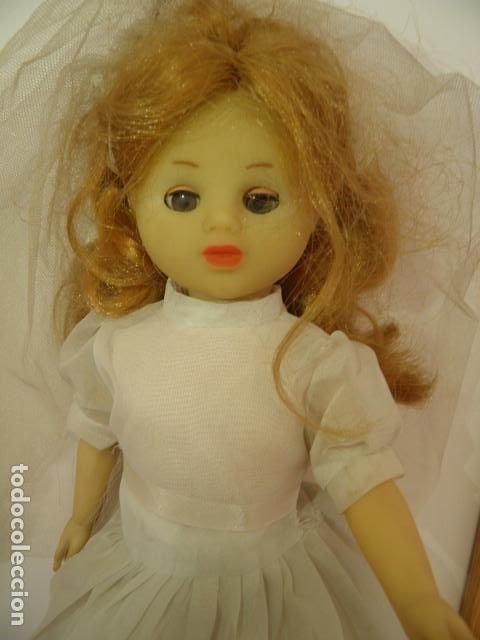 Mu&ntilde;ecas espa&ntilde;olas modernas: MU&Ntilde;ECA WENDY DE COMUNI&Oacute;N DE PEREZ Y GALSEM - Foto 2