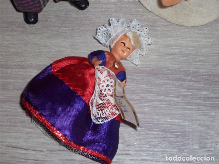 Mu&ntilde;ecas espa&ntilde;olas modernas: lote de tres mu&ntilde;ecos - Foto 2