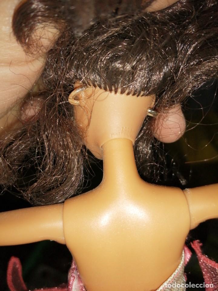 Mu&ntilde;ecas espa&ntilde;olas modernas: Mu&ntilde;eca con vestido MATTEL 2007 BARBIE ? - Foto 2